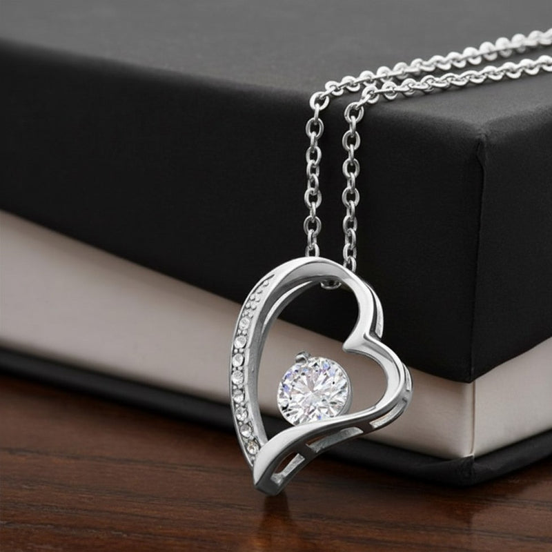 Forever Love Necklace – Sparkling CZ Heart Pendant 14k/18k Gold Gift